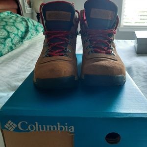 Columbia vintage hiking boots